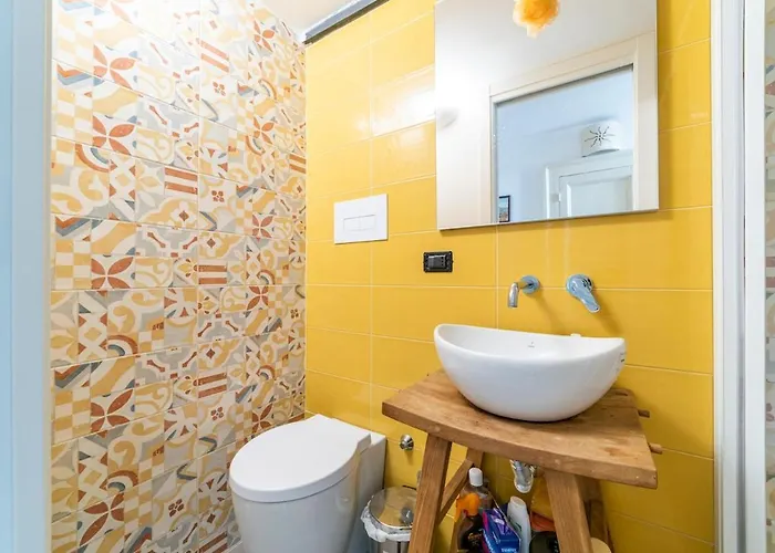 La Terrazza Sui Stanza E Bagno Privati In Condiviso 4* Nápoly
