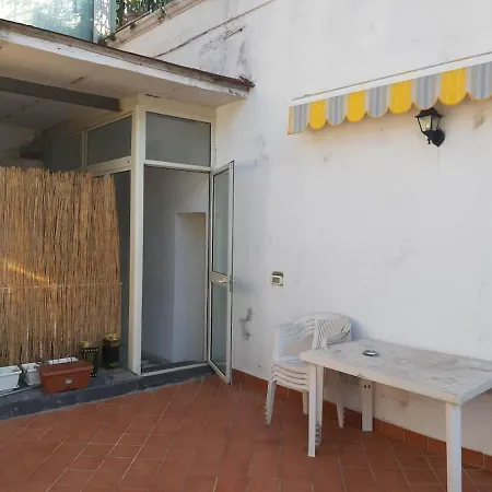 La Terrazza Sui Stanza E Bagno Privati In Condiviso Panzió