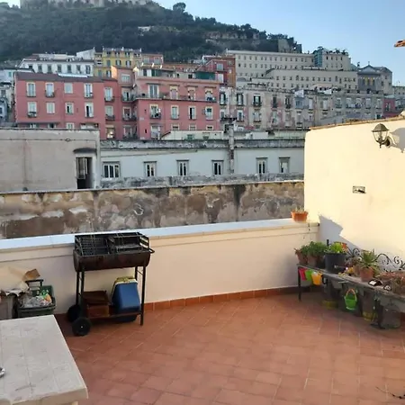 La Terrazza Sui Stanza E Bagno Privati In Condiviso Panzió