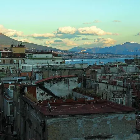 La Terrazza Sui Stanza E Bagno Privati In Condiviso 4* Nápoly