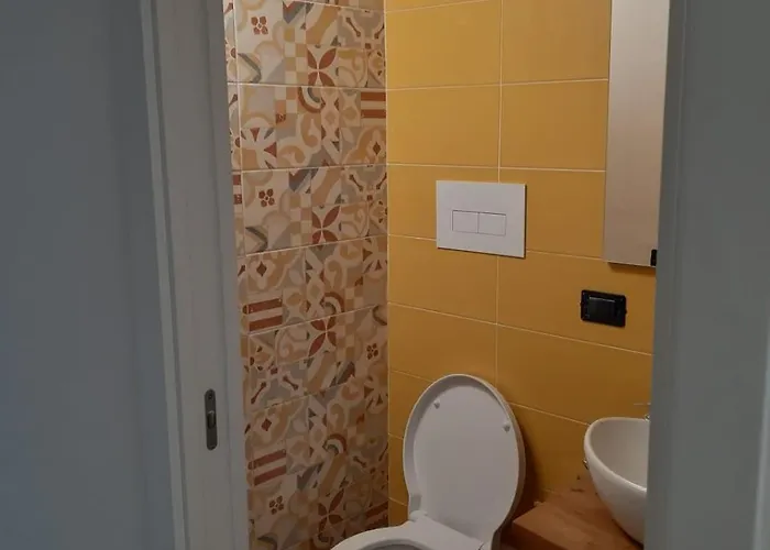 La Terrazza Sui Stanza E Bagno Privati In Condiviso Alojamento de Acomodação e Pequeno-almoço Nápoles